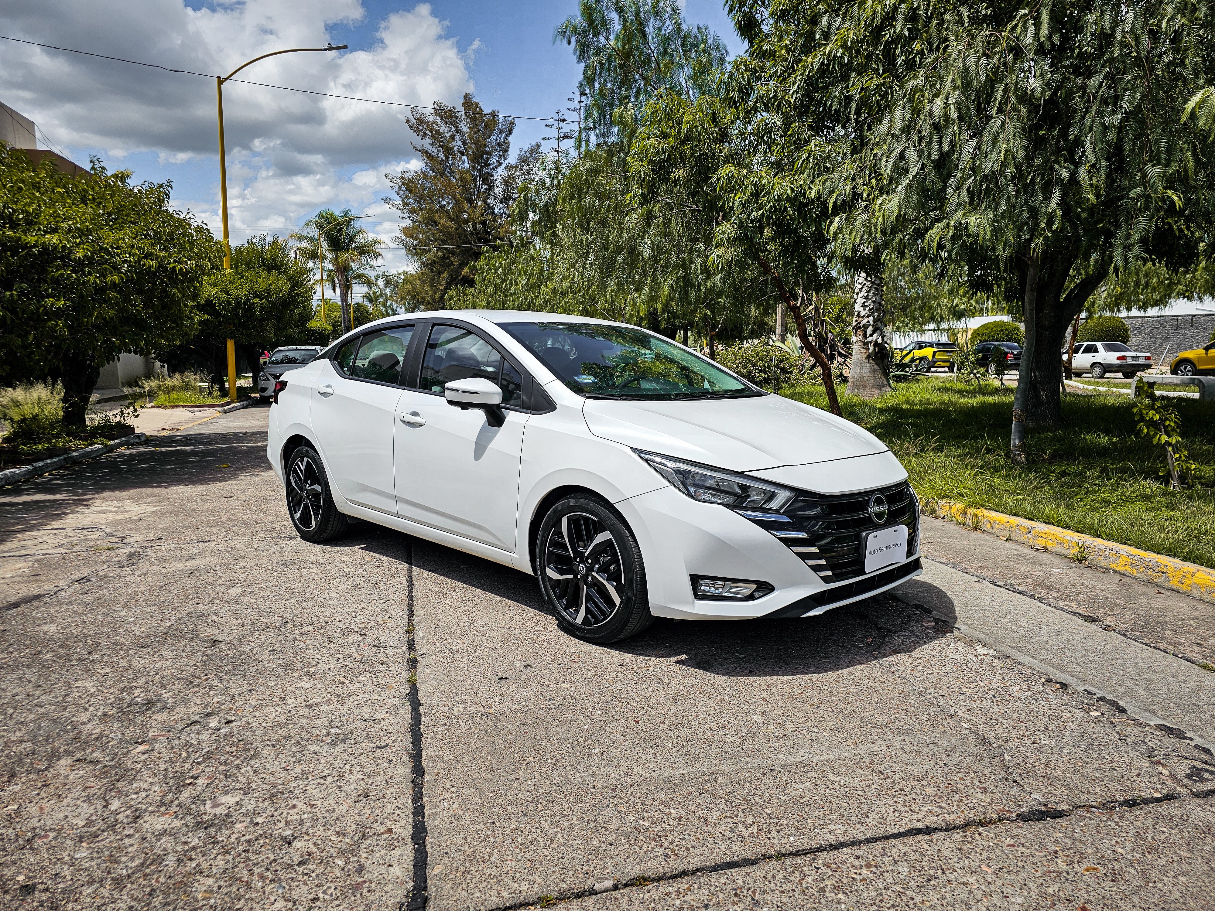 2024 Nissan Versa Exclusive