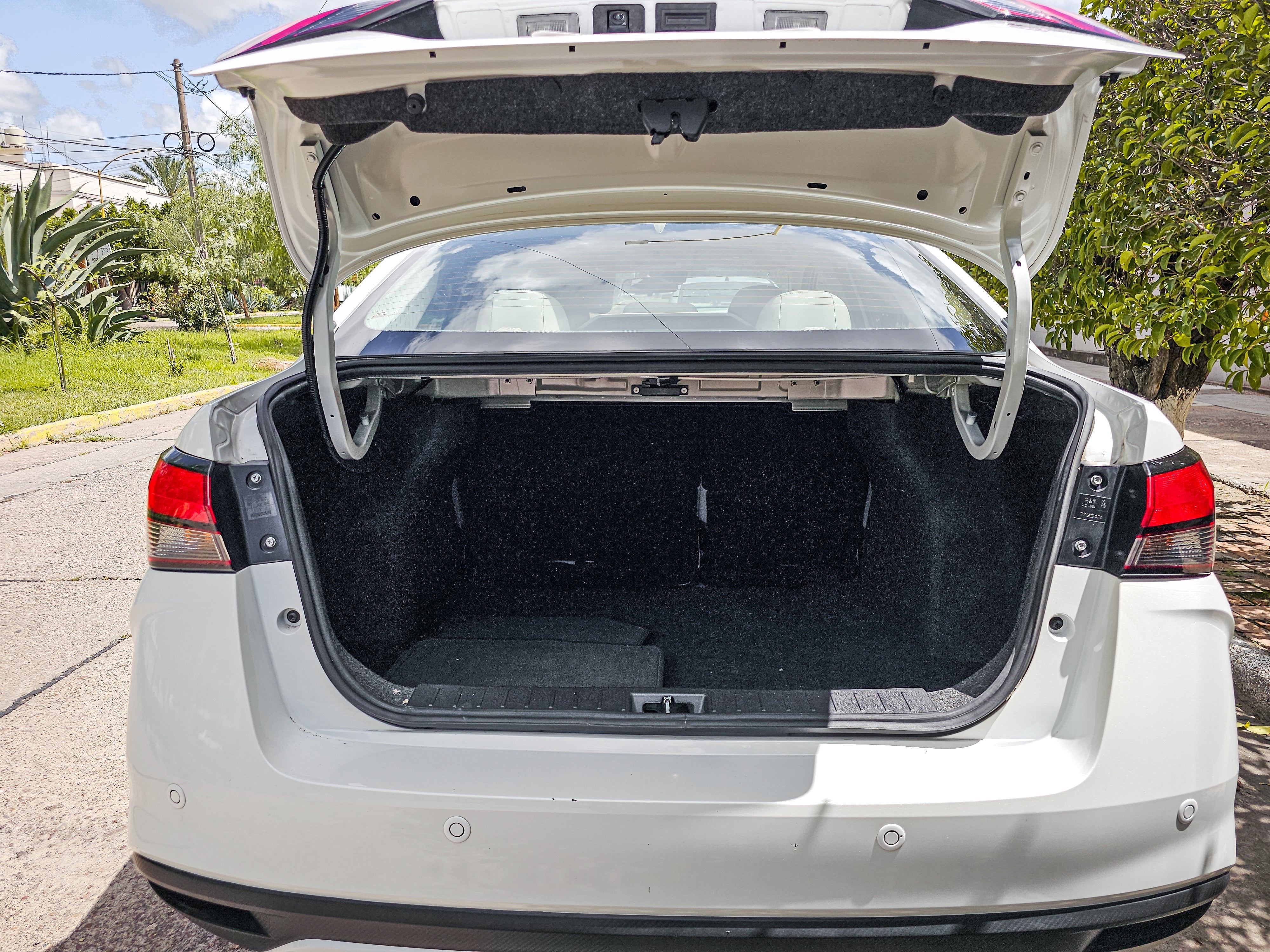 2024 Nissan Versa Exclusive